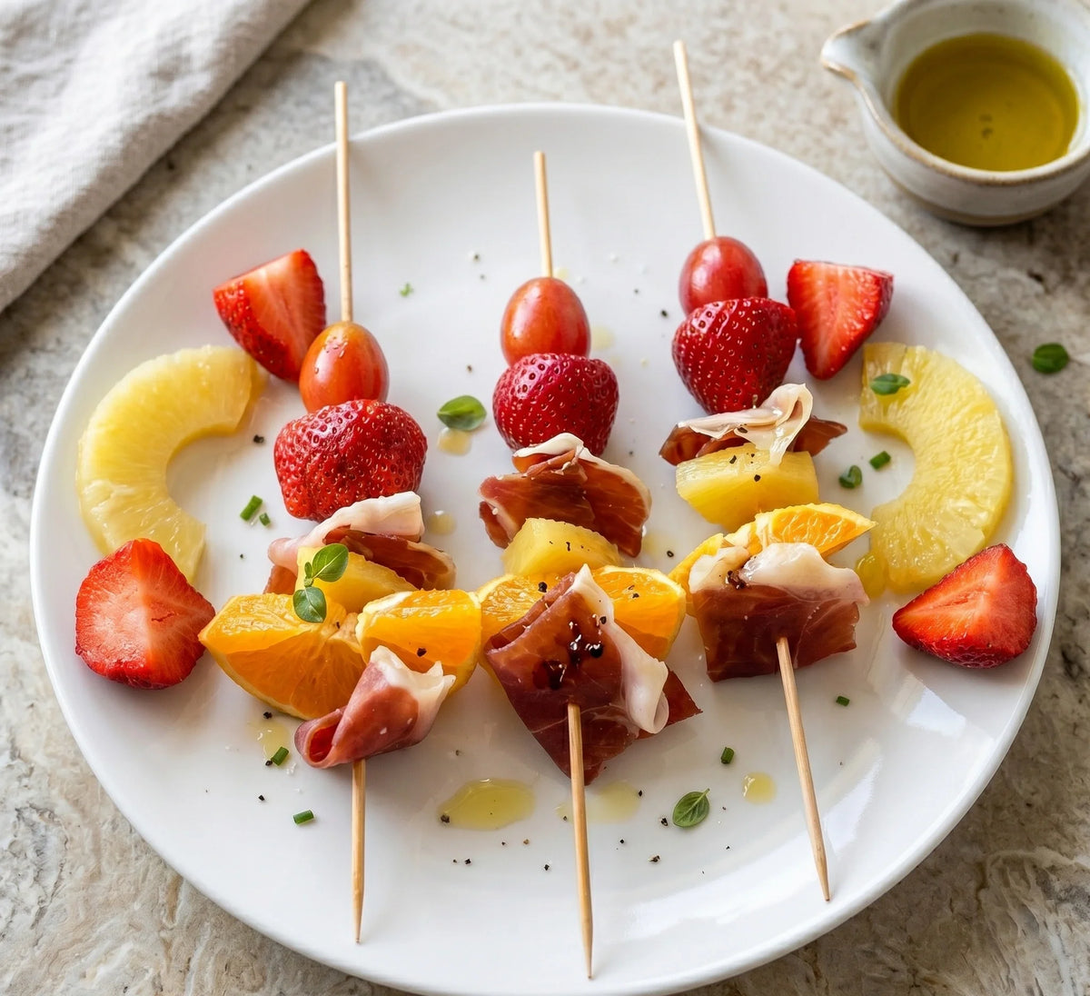 BROCHETA DE FRUTAS Y JAMÓN