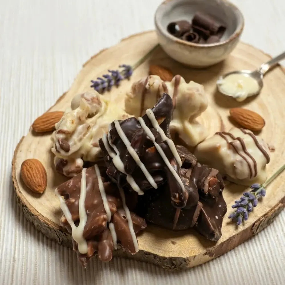 EDICIÓN PREMIUM Rocas de Frutos Secos Tres Chocolates Belga